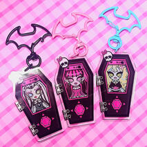 Monster high G1 icoffin keychains